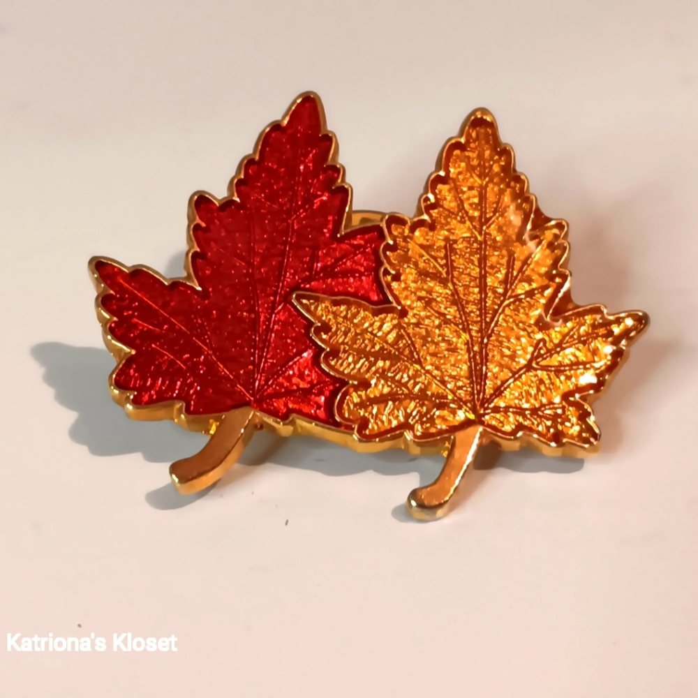 Vintage Metallic Fall Leaves Lapel Pin